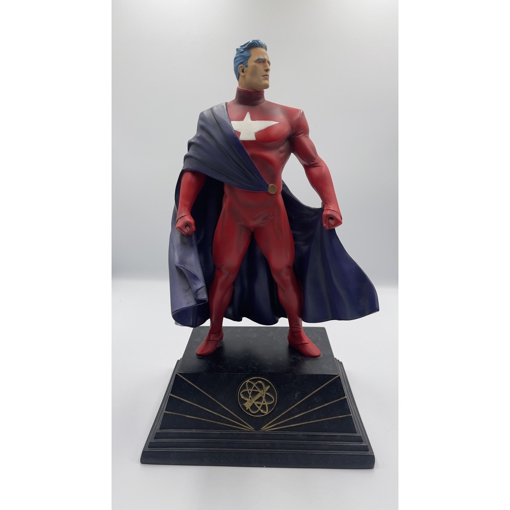 Astro City Samaritan Statue ( Bowen & Busiek ) 447/1000